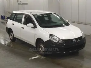 Nissan Advan 2016 White