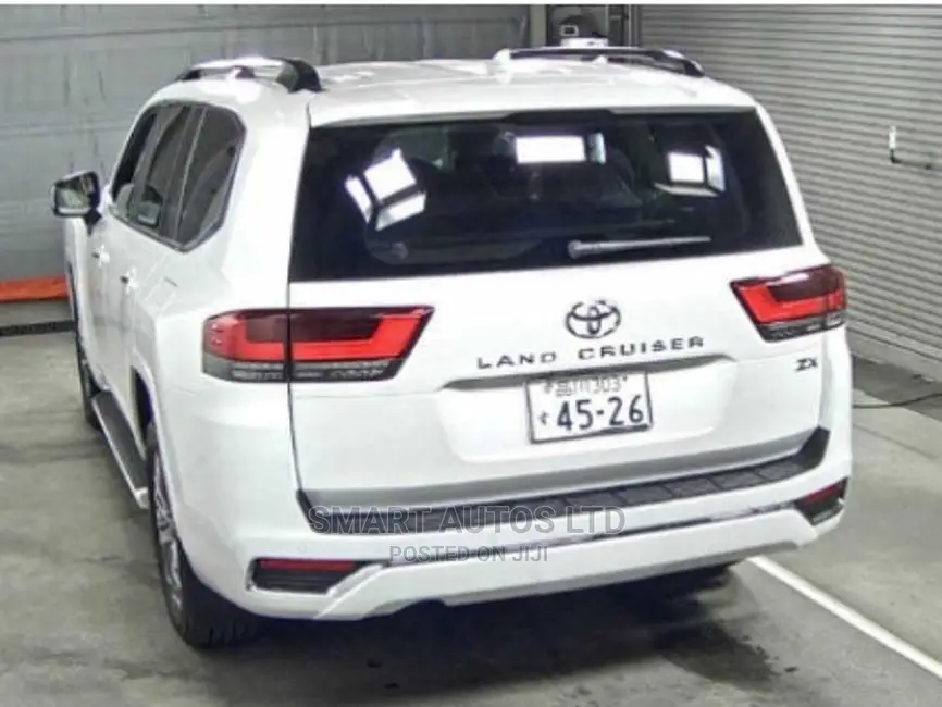 New Toyota Land Cruiser 2023 Pearl