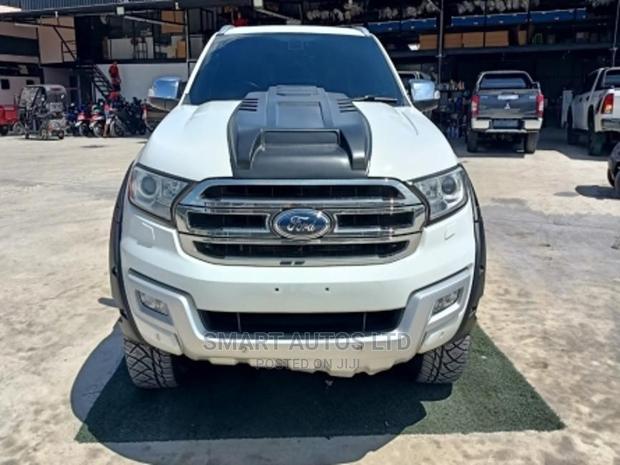 Ford Everest 2016 White - thumbnail 12