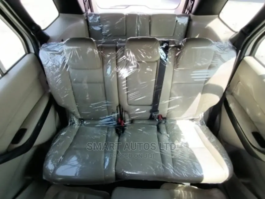 Ford Everest 2016 White