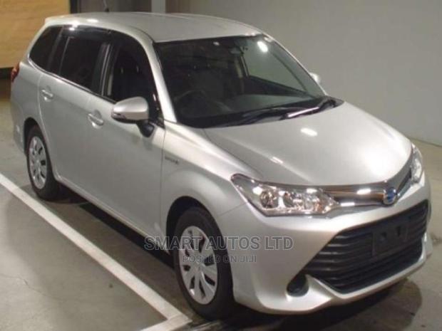 Toyota Corolla Fielder 2016 Silver - thumbnail 2