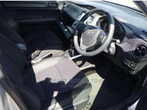 Toyota Corolla Fielder 2016 Silver - thumbnail 3