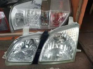 Toyota Gaia Old Model (Straight) Headlights