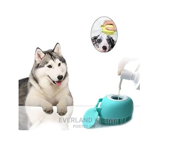 Pet Bath Shampoo Brush - main view