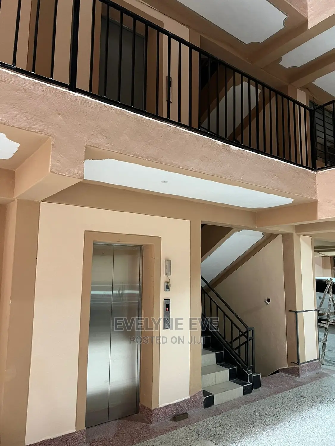Air BNB Studio Apartment in South B Papino for Rent