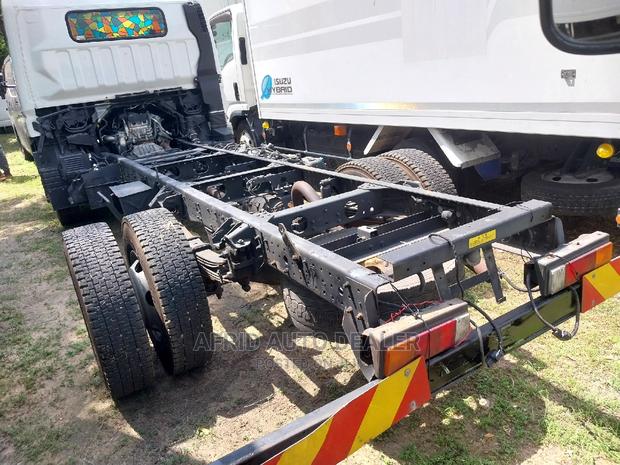 Mistubishi Fuso Long Chassis - thumbnail 7