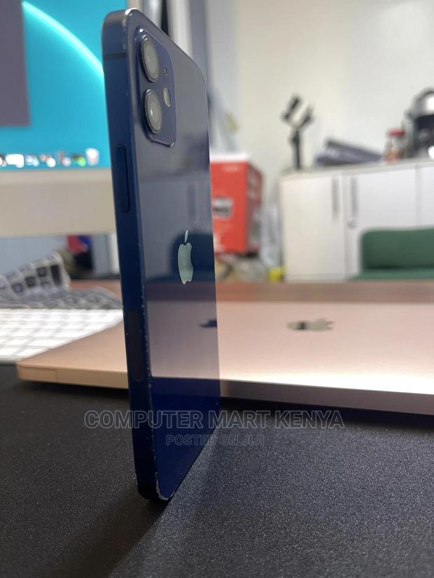 Apple iPhone 11 128 GB Blue - main view