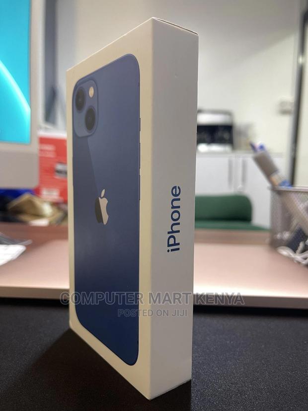 New Apple iPhone 13 128 GB Blue - thumbnail 3