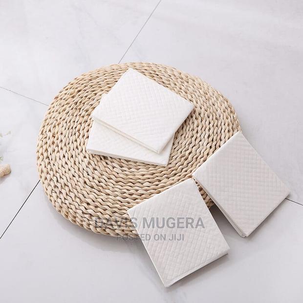 Smart Paws Dog Training Potty Pee Pads 60cm X 70cm – 30pcs - thumbnail 4