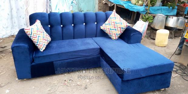 4 Seater L-Shaped Sofa. - thumbnail 2