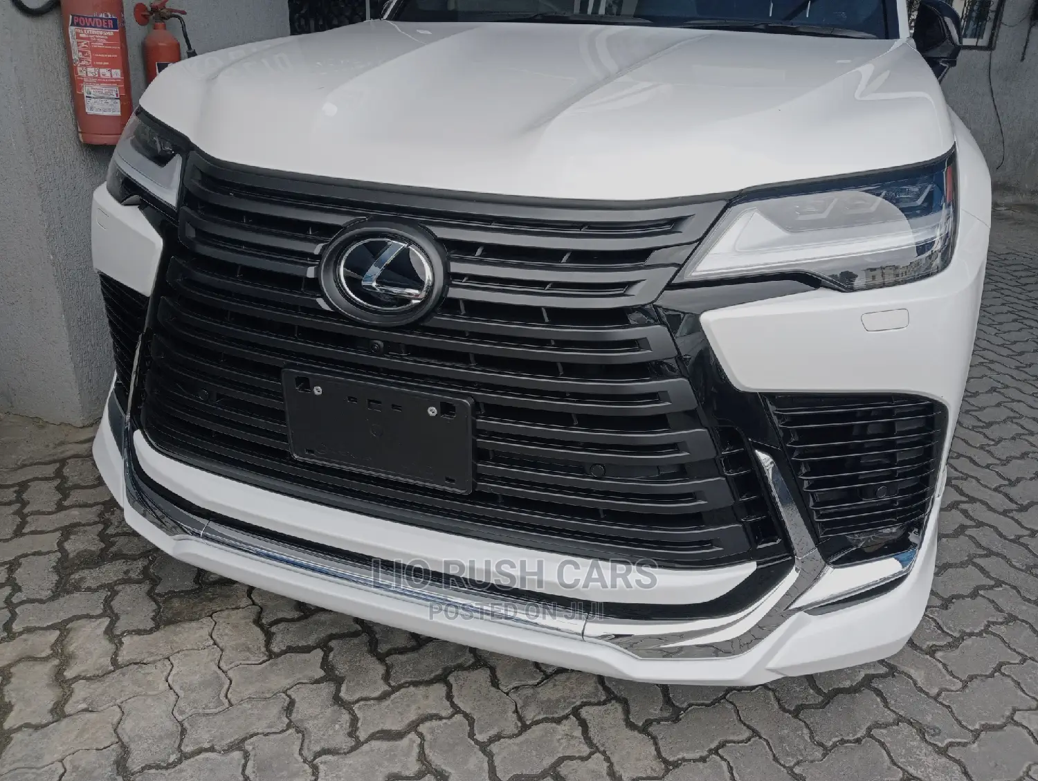 Lexus LX 2017 White