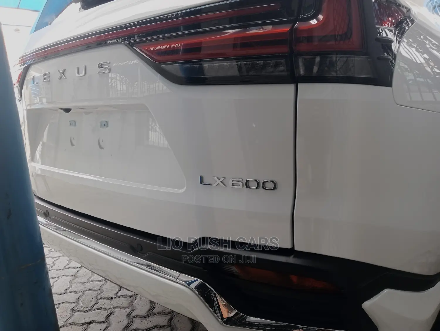 Lexus LX 2017 White