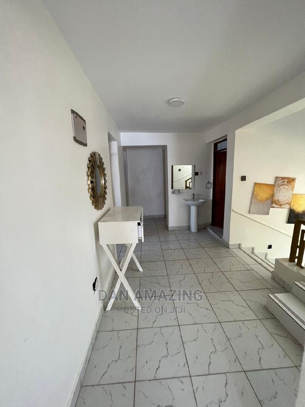 6bdrm Maisonette in Membley Estate for sale - thumbnail 5