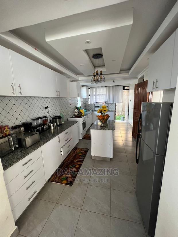 6bdrm Maisonette in Membley Estate for sale - thumbnail 17