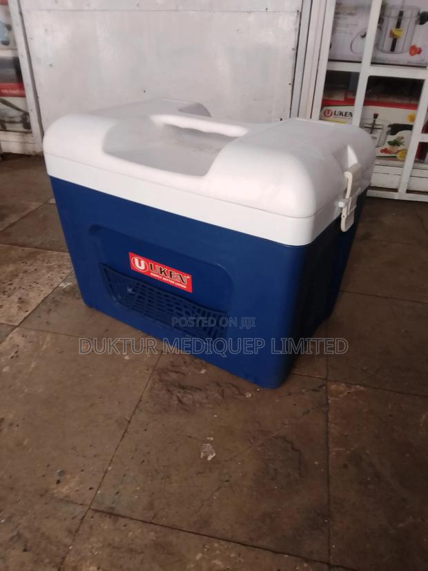 30L Blood Cooler Box ( Without Wheels) - main view