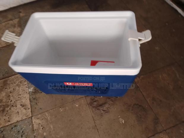 30L Blood Cooler Box ( Without Wheels) - thumbnail 3