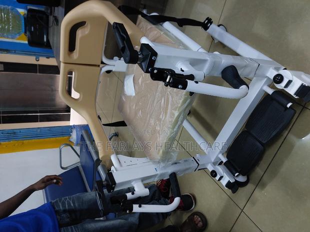 Patient Transfer Chair With Commode. - thumbnail 5