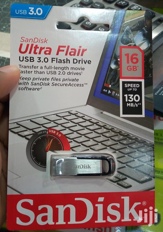 Ultra Flair USB 3.0 Flash Drive(16GB)