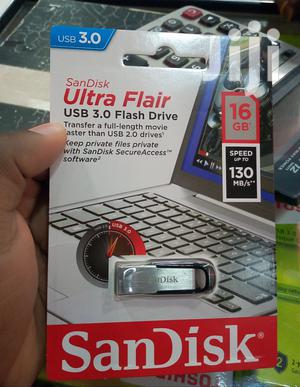 Ultra Flair USB 3.0 Flash Drive(16GB)