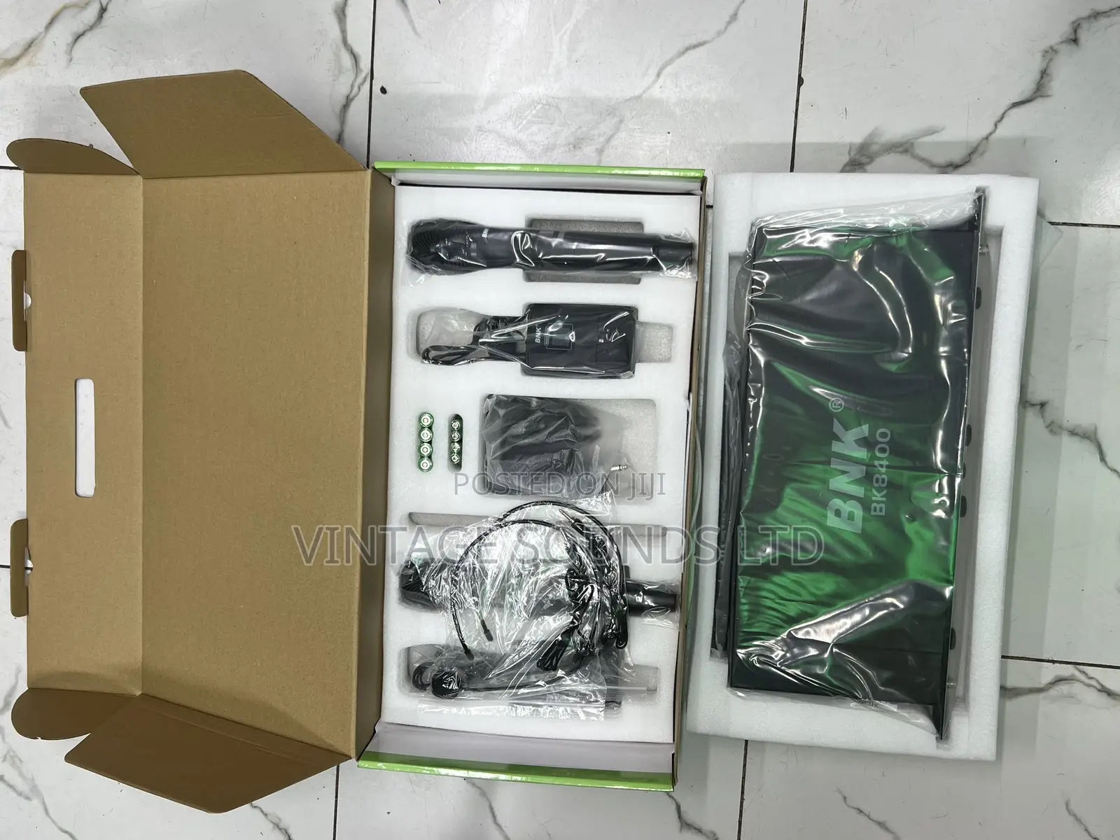 BNK 8400 Handheld,Headset Lapel Wireless Microphone System