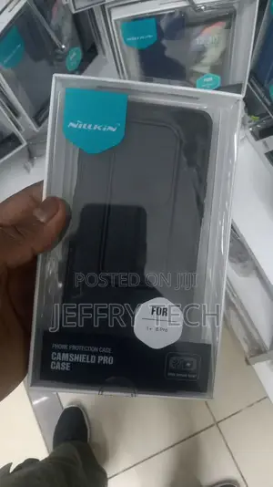 One Plus 8 (1+8) (6.55" Inch) Camshield Pro Camera Close O