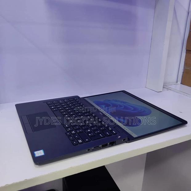 Laptop Dell Latitude 5300 8GB Intel Core I7 SSD 256GB - thumbnail 4