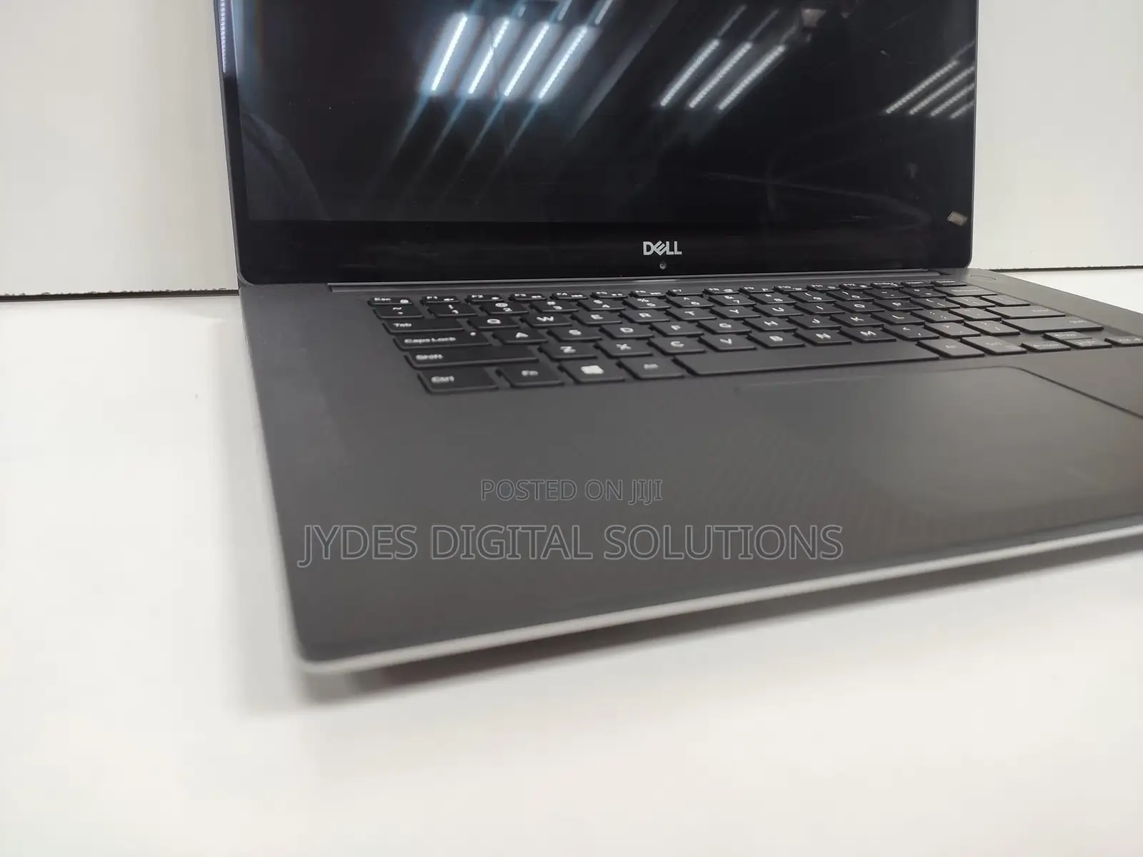 Laptop Dell Precision 5530 16GB Intel Xeon SSD 512GB