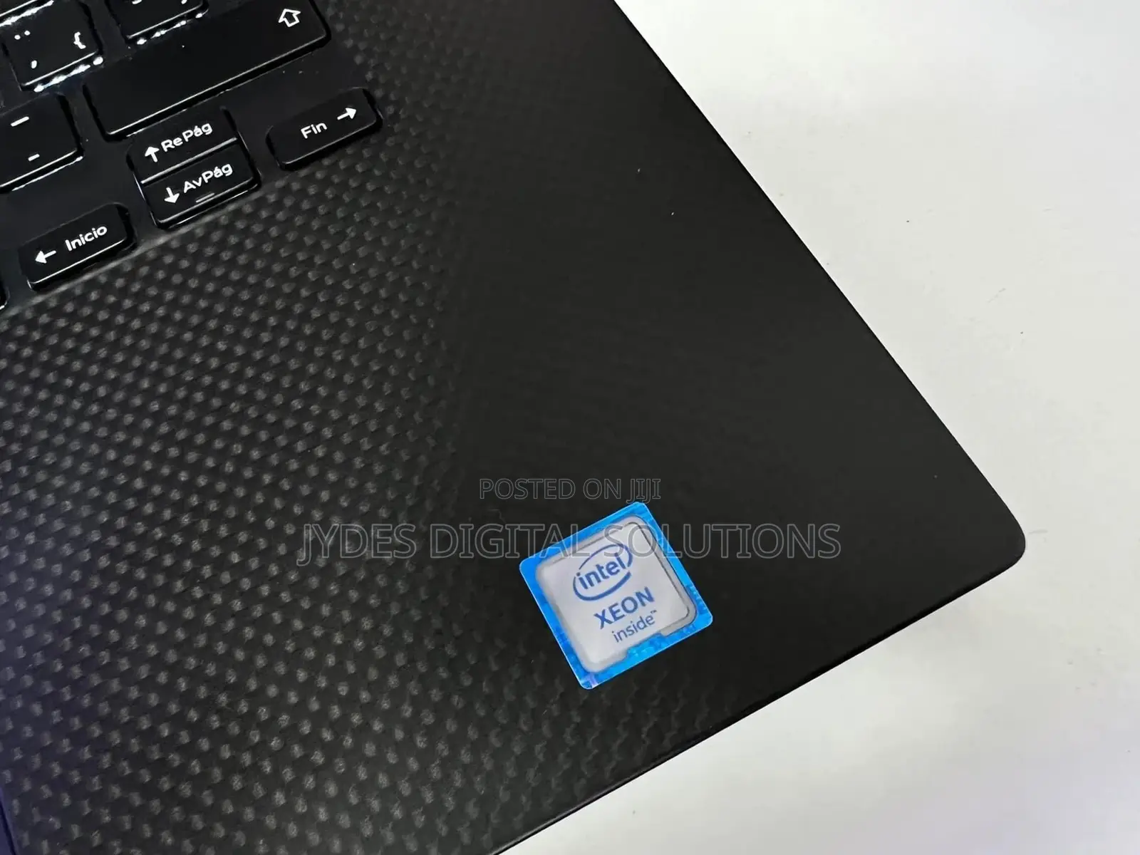 Laptop Dell Precision 5530 16GB Intel Xeon SSD 512GB