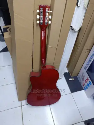 Acoustic Guitar 38s