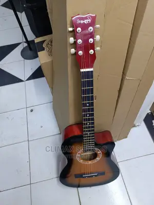 Acoustic Guitar 38s