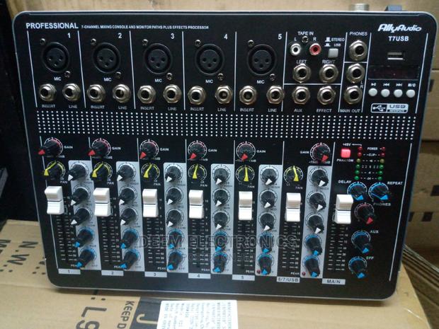 Plain Mixer T7- USB 7channel - main view