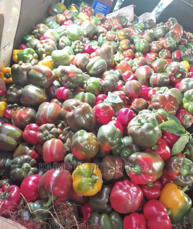 Coloured Capsicum Yellow Red Grade 1. Moq 10kgs - thumbnail 3