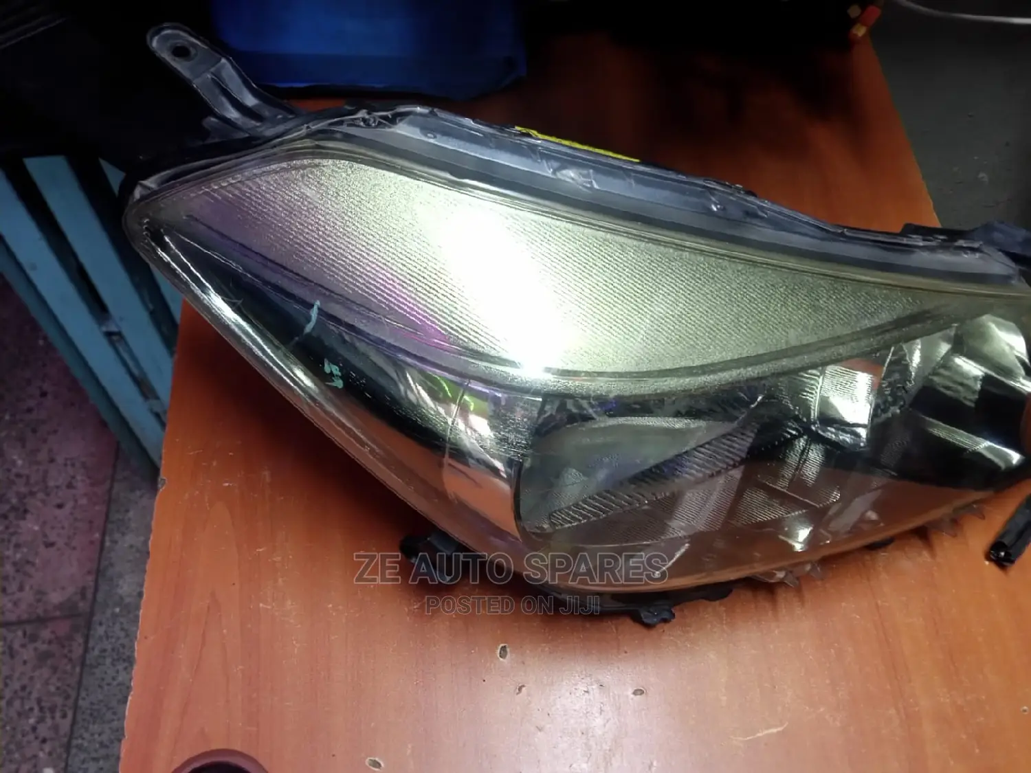 Vitz 2012 Headlight Xenon Very Clean