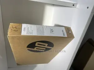 New Laptop HP 14z 8GB Intel Core I5 SSD 512GB