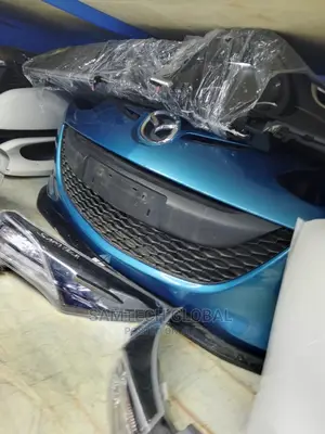 Mazda Demio Nosecut