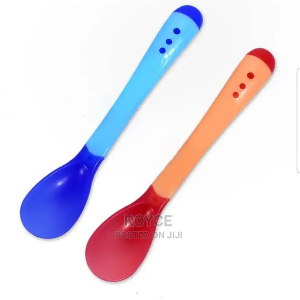 Baby Temperature Spoon - main view