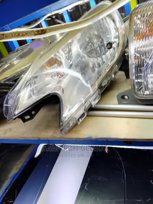 Nissan Note Headlight Available 