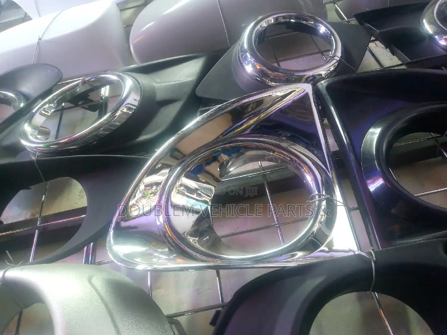Foglamp Cover Axio/Fielder 2012,2013,2014 Silver/Chrome