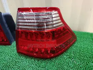 Crown Taillights 2006