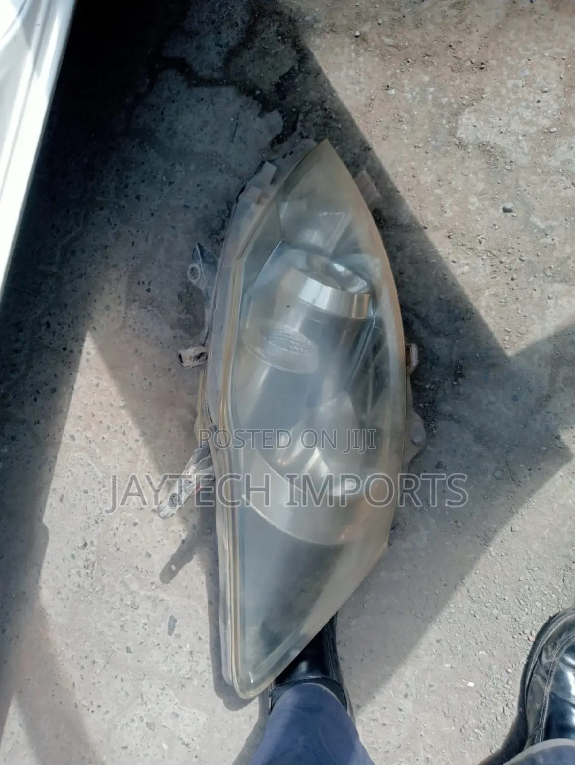 Auris Left Xenon