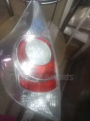 Toyota Aqua 2012 Taillights