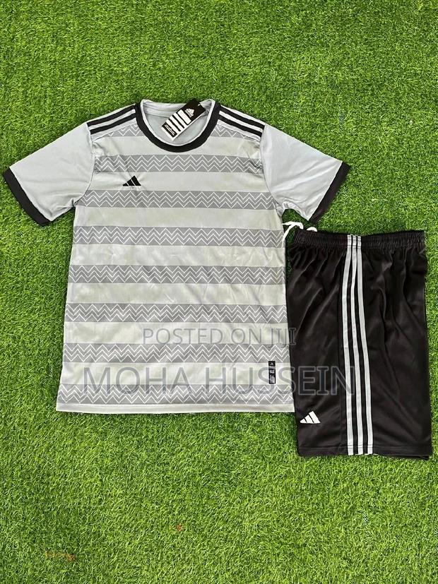 Uniforms Football - main view