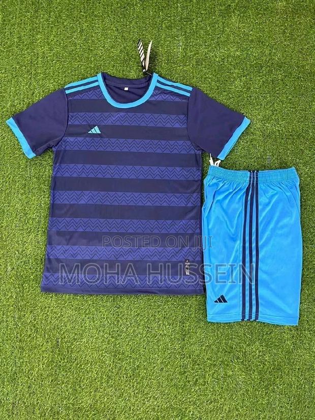 Uniforms Football - thumbnail 2