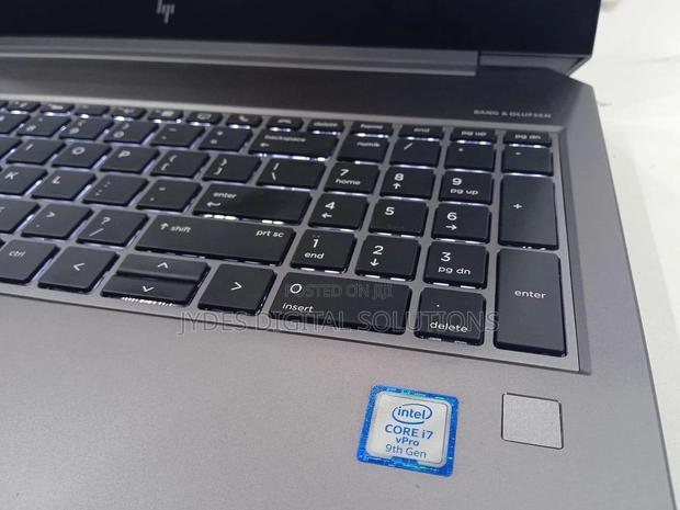 Laptop HP ZBook 15u G5 16GB Intel Core I7 SSD 512GB