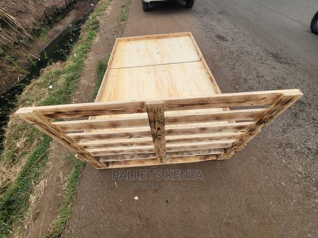 Exotic Pallet Bed- 4*6 Detachable With Blazed Wood - thumbnail 2