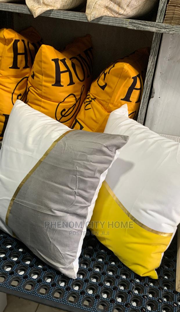 Gold Throwpillow Cases