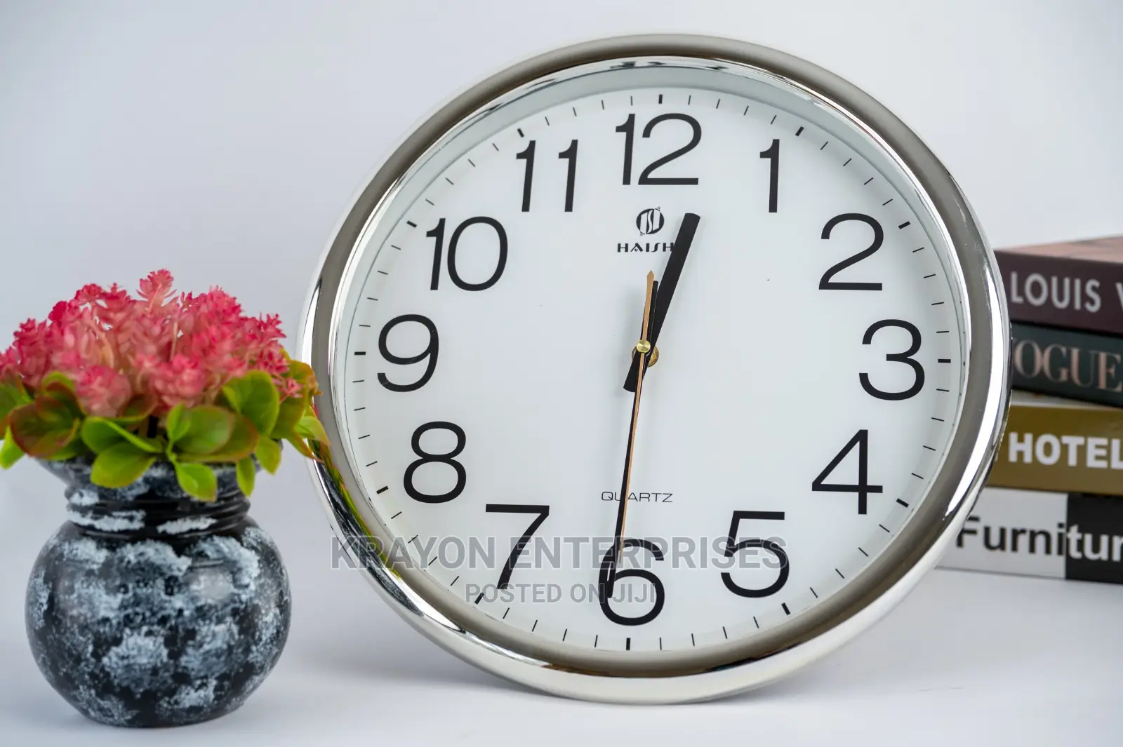 Silver Shiny Wall Clock