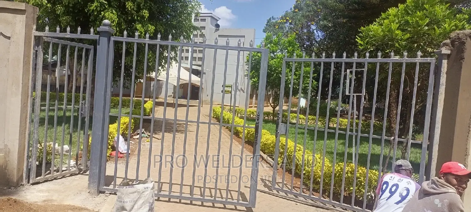 Grill Gates