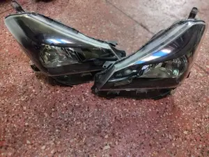 Toyota Vitz 2015 Nonxenon Headlight Assembly