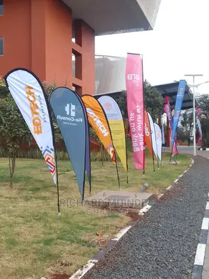 Teardrops Flag, Telescopic and Featherdrop Banners